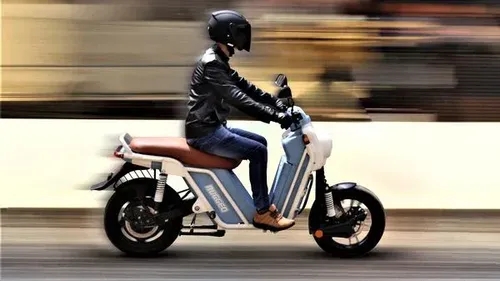 बंगलौर ने 270 ई-वाहनों के साथ स्थिरता की दिशा में एक कदम उठाया बंगलौर ने 270 ई-वाहनों के साथ स्थिरता की दिशा में एक कदम उठाया