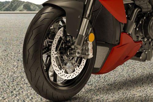 Ducati Diavel V4_front tyre