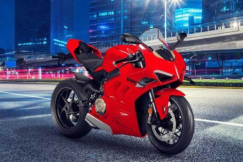 Ducati Panigale V4 front right view