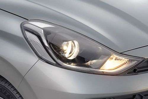 Hyundai_Aura_headlamp Hyundai_Aura_headlamp