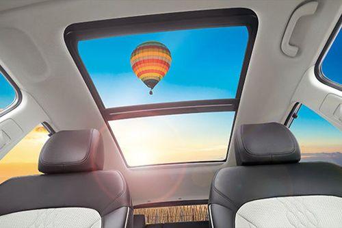 Voice enabled smart panoramic sunroof