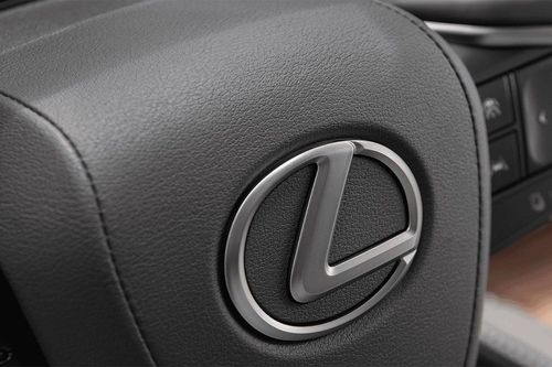 Lexus-RX_350h_steering-logo