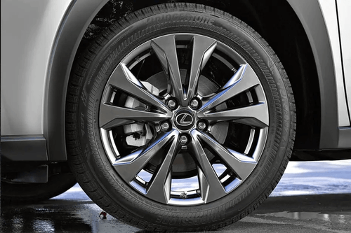 Lexus UX Wheel