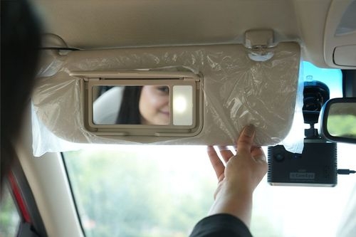 MG-Hector-Plus_front-mirror