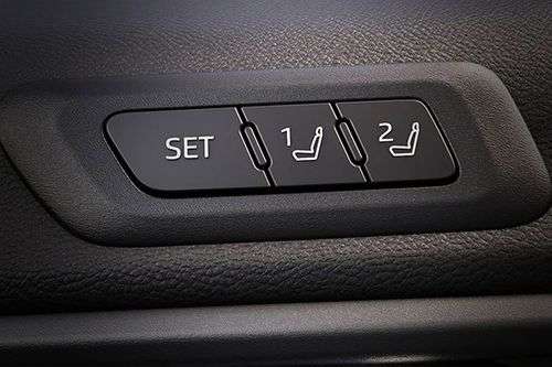 Maruti-Invicto_interior Maruti-Invicto_interior