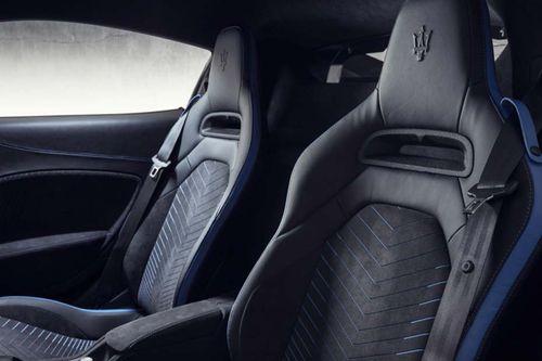 Maserati MC 20 Seats