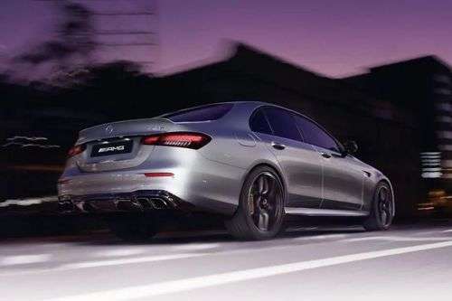 Mercedes-Benz AMG E 63 Right Side Rear View Mercedes-Benz AMG E 63 Right Side Rear View
