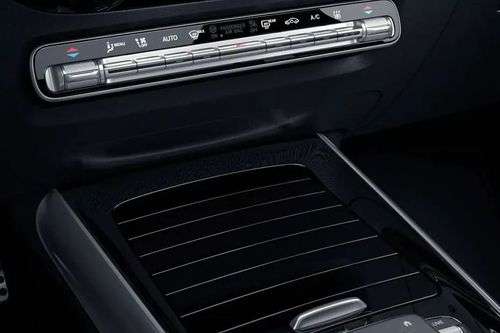 Mercedes-Benz AMG GLA35 ESP Buttons Mercedes-Benz AMG GLA35 ESP Buttons