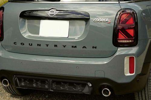 Rear bumper redefined with a bold striking outline.