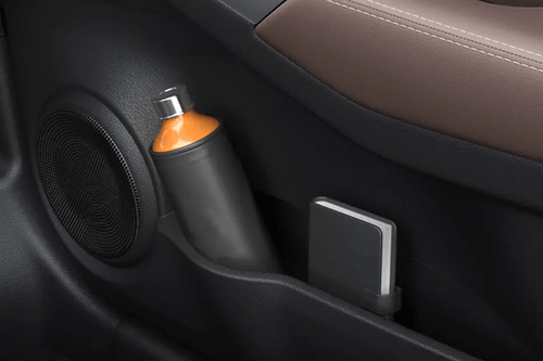 Nissan-Kicks Side Items Holder