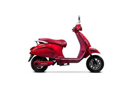 PURE EV Epluto scooter scooters