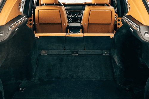Rolls-Royce Cullinan Seats (Turned Over) Rolls-Royce Cullinan Seats (Turned Over)