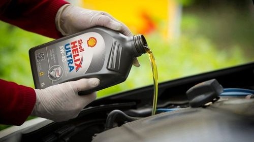 Top 5 Lubricants for Four-Wheelers