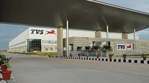 TVS Motor Company: दुनिया पर राज करने वाले भारतीय 2-व्हीलर दिग्गज की कहानी TVS Motor Company: दुनिया पर राज करने वाले भारतीय 2-व्हीलर दिग्गज की कहानी