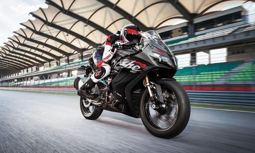 TVS Apache RR310 and TVS RTR 200 4V debut in Mexico TVS Apache RR310 and TVS RTR 200 4V debut in Mexico