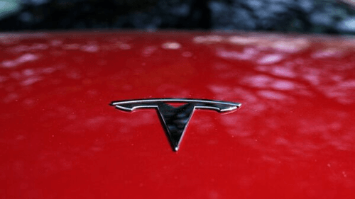 Tesla Stocks Drop by $80 Billion After Musk's Sales Warning