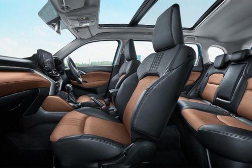 Toyota Urban Cruiser hyryder seats