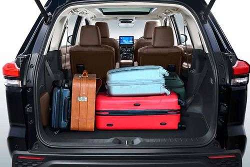 Toyota Innova Hycross Boot Space. Toyota Innova Hycross Boot Space.