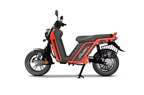 बीएनसी मोटर चैलेंजर scooter scooters
