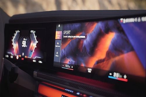 BMW 7-Series infotainment system main menu