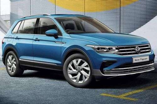 Volkswagen Tiguan Right Side Front View Volkswagen Tiguan Right Side Front View