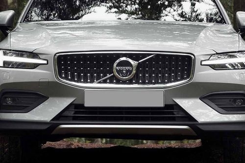 Volvo V60 Cross Country Grille