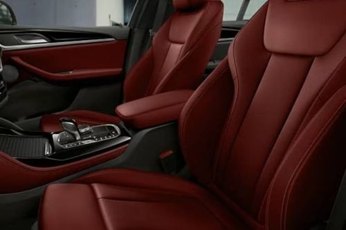 BMW X4 Front Seat