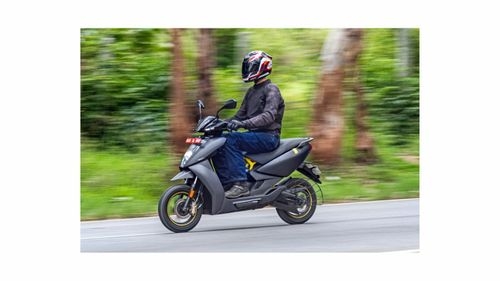 Ather 450X इलेक्ट्रिक स्कूटर - एक उच्च प्रदर्शन करने वाला, विश्वसनीय और लागत प्रभावी विकल्प Ather 450X इलेक्ट्रिक स्कूटर - एक उच्च प्रदर्शन करने वाला, विश्वसनीय और लागत प्रभावी विकल्प