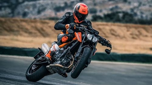 KTM 390 Duke 2023 Spotted in India for First Time