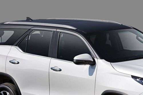 Fortuner Legender Dual Tone Black Roof Fortuner Legender Dual Tone Black Roof