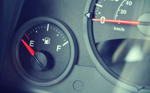 7 Dangerous Things you need to Avoid while Driving an Automatic Car 7 Dangerous Things you need to Avoid while Driving an Automatic Car