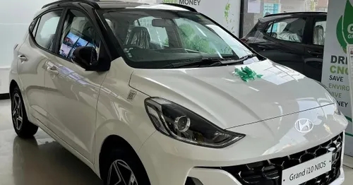 Hyundai ने Grand i10 NIOS Sportz एग्जीक्यूटिव एडिशन लॉन्च किया Hyundai ने Grand i10 NIOS Sportz एग्जीक्यूटिव एडिशन लॉन्च किया