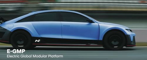 2023 Mercedes-Maybach S680 Haute Voiture; A "Drivable Art Piece" by Mercedes 2023 Mercedes-Maybach S680 Haute Voiture; A "Drivable Art Piece" by Mercedes