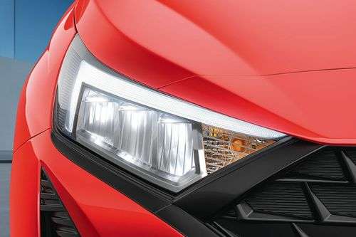 Hyundai i20 Facelift Headlight Hyundai i20 Facelift Headlight
