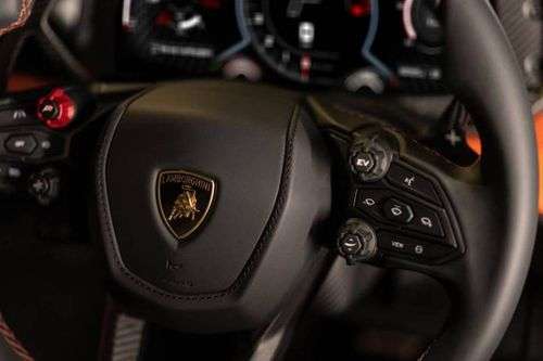 Lamborghini Revuelto Cruise Control Lamborghini Revuelto Cruise Control