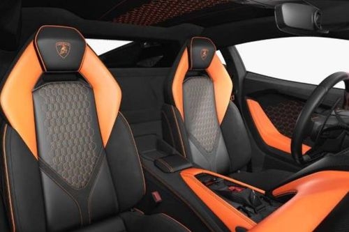 Lamborghini Revuelto Front Row Seat