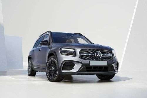 Mercedes Benz GLB Facelif Right Side Front View Mercedes Benz GLB Facelif Right Side Front View
