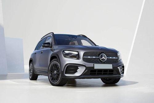 Mercedes Benz GLB Facelif Right Side Front View