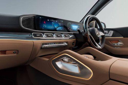 Mercedes Benz GLS Facelift Multimedia