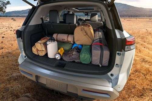 Nissan Pathfinder Bootspace Nissan Pathfinder Bootspace
