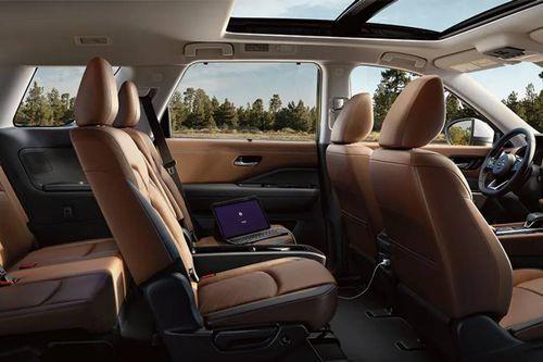 Nissan Pathfinder Seat View