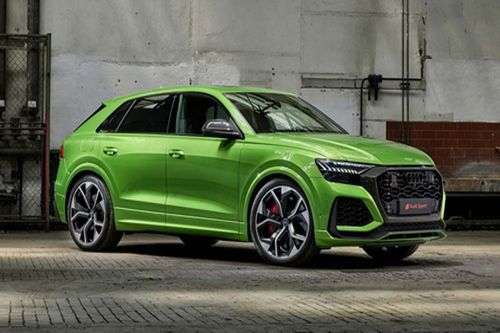 Audi RS Q8 Right Side Front View Audi RS Q8 Right Side Front View