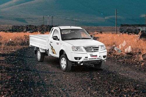 Tata Yodha pickup Front View Tata Yodha pickup Front View