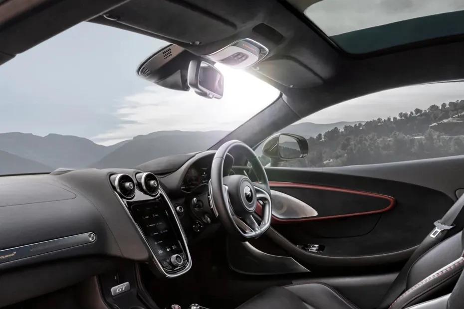McLaren GT dashboard McLaren GT dashboard