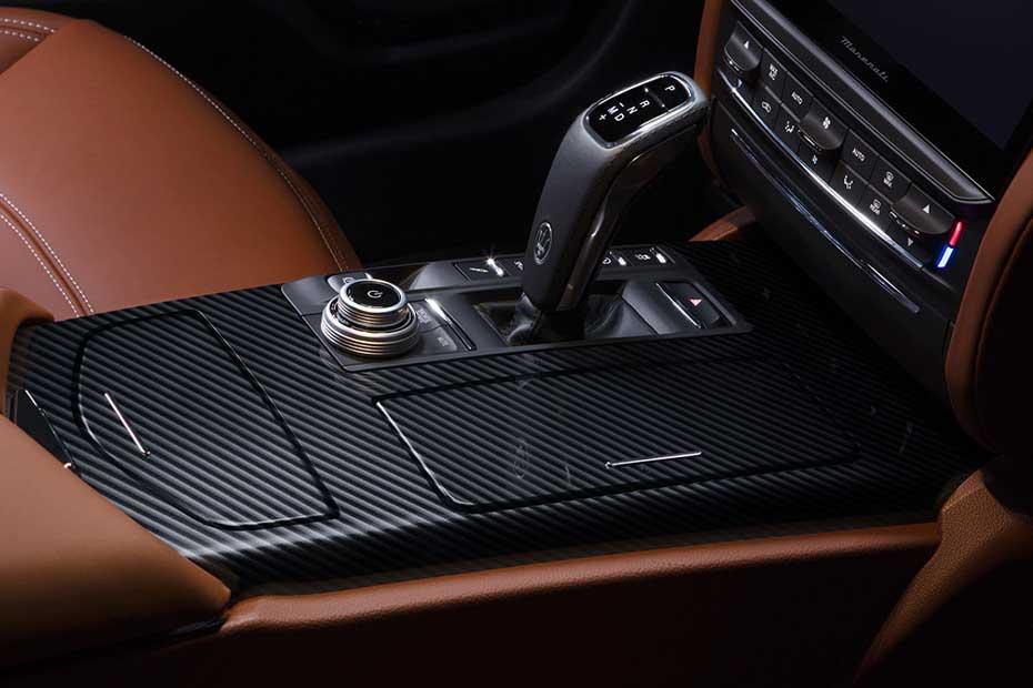 Maserati Quattroporte gear shifter Maserati Quattroporte gear shifter