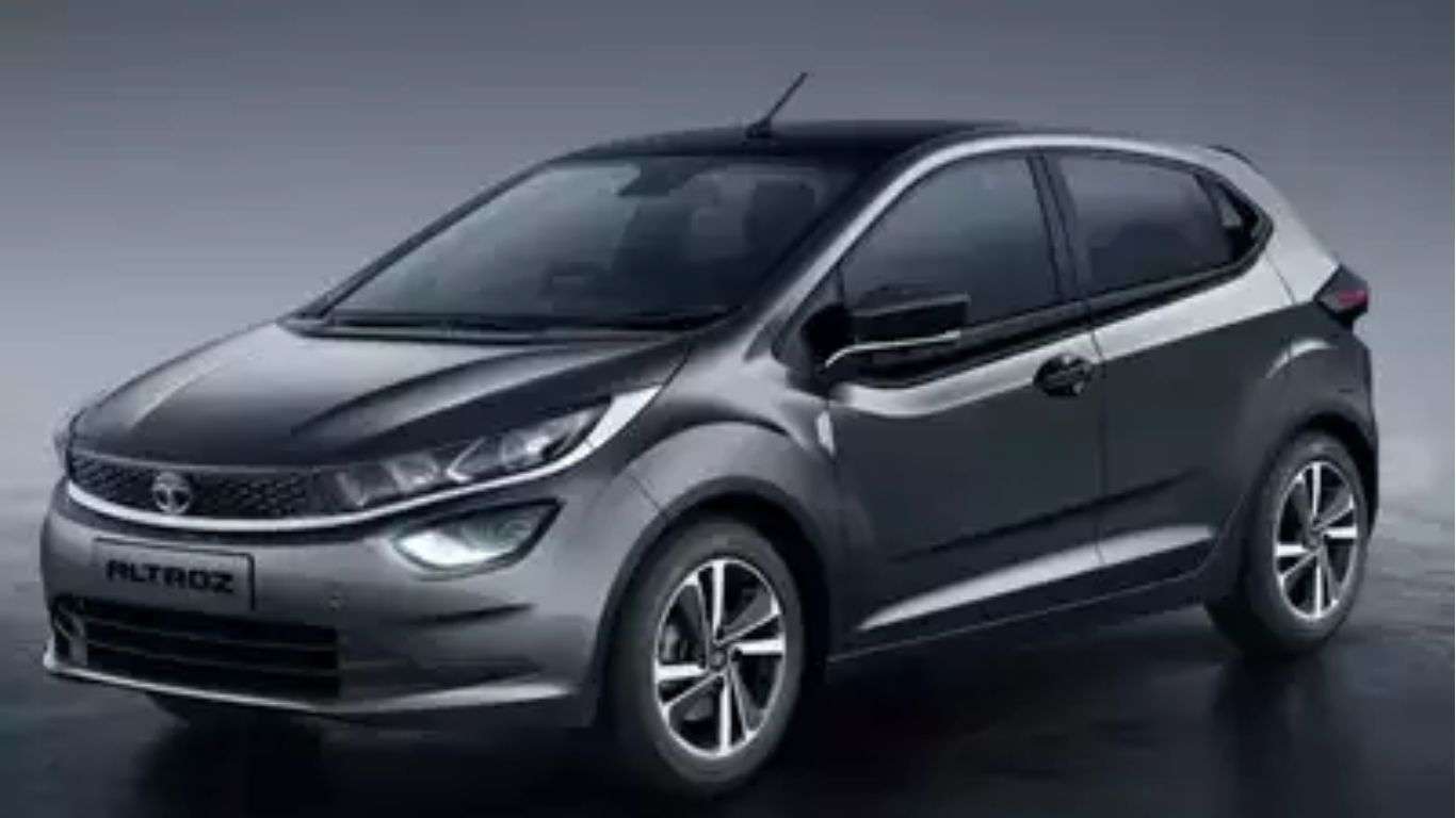 10 sunroof cars in India under 10 lakh - Tata Altroz XM (S)