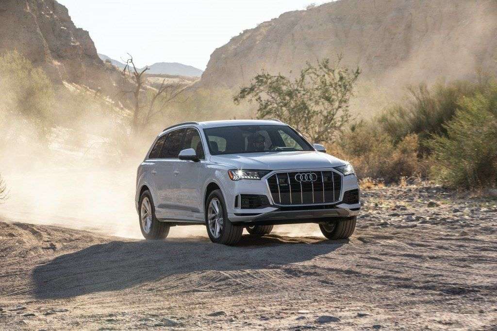 2020audiq7offroad.jpg