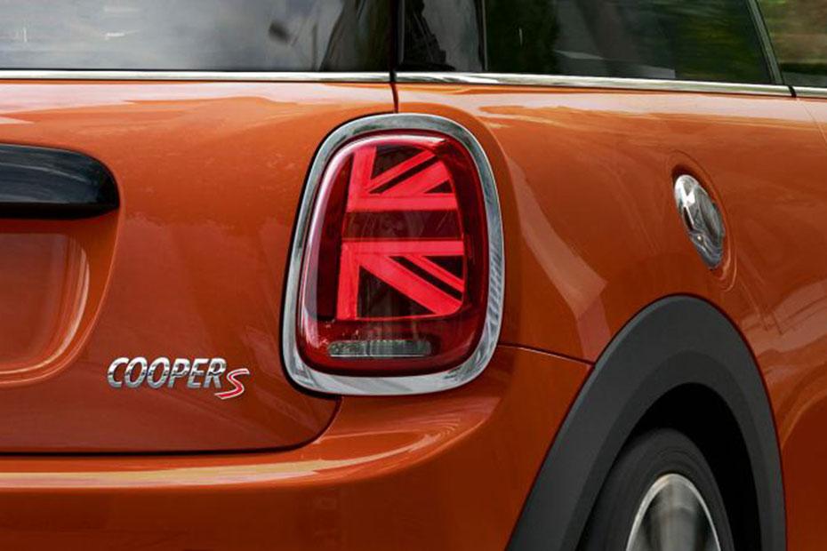 Mini Cooper 3 door tail light