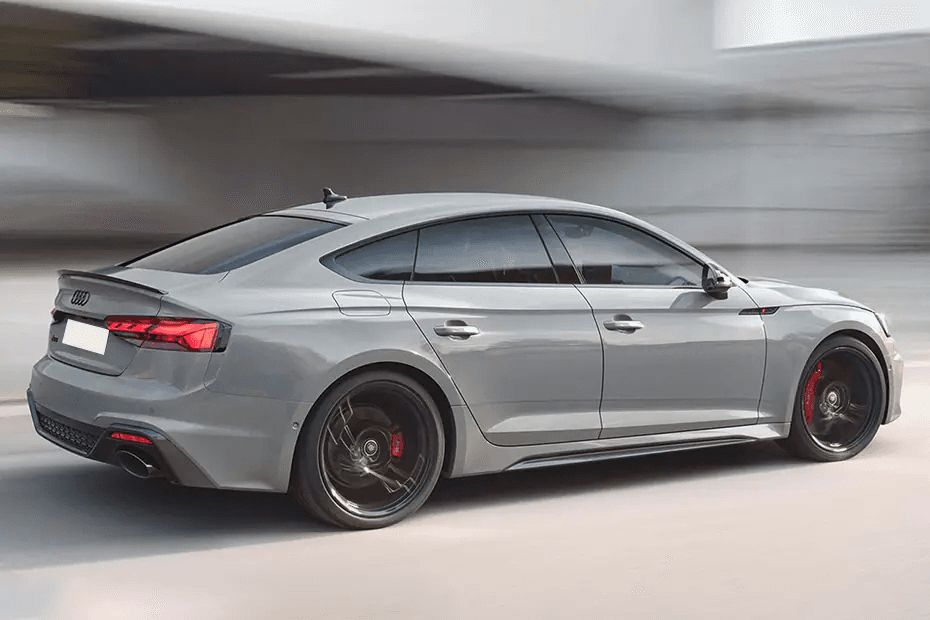 Audi RS5 Right Side Rear View Audi RS5 Right Side Rear View