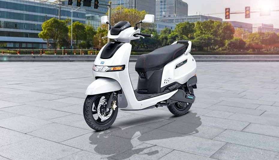 Battery wali scooty TVS iQube Electric